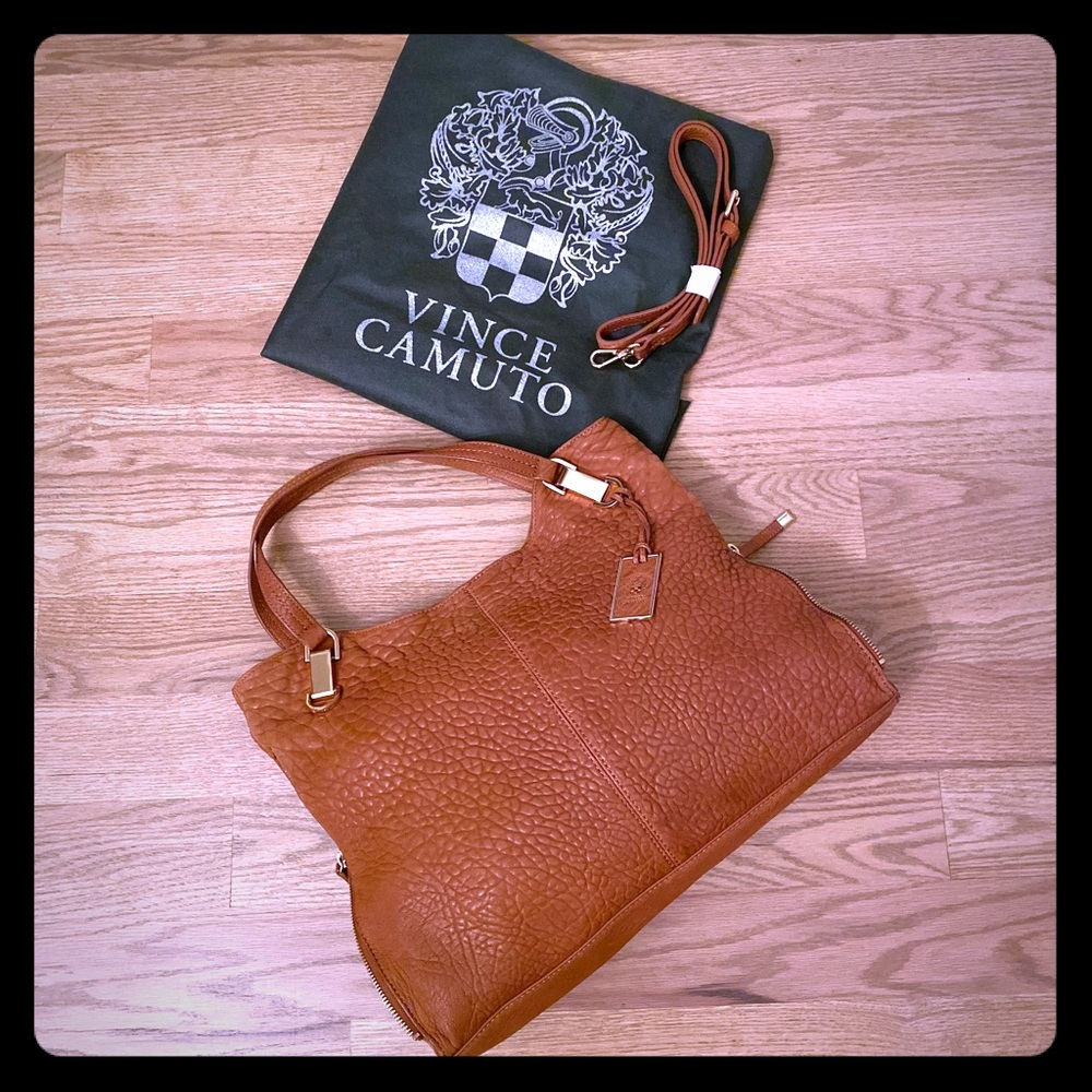 ❤️ Gorgeous Vince Camuto Pebble Leather Tote ❤️
